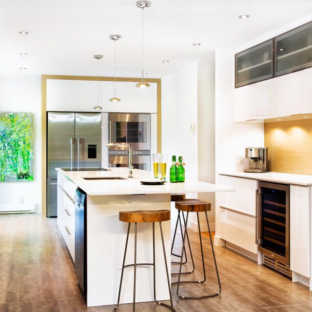 https://www.cuisiconcept.ca/wp-content/uploads/2018/01/Cuisine-contemporaine-Cuisiconcept-640x640.jpg