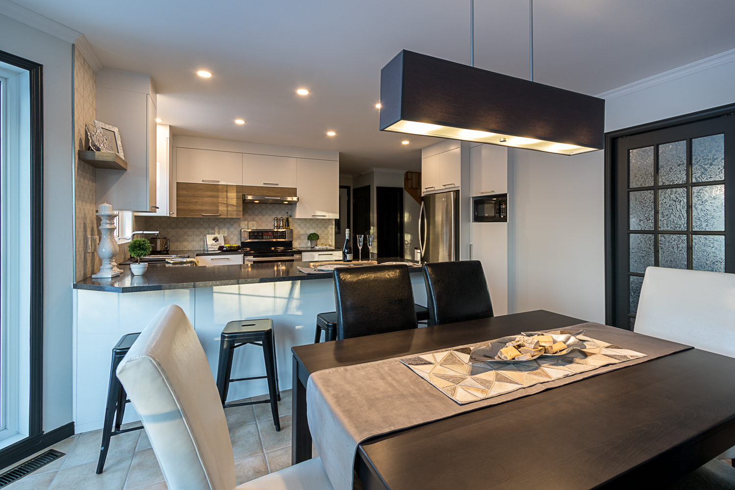 https://www.cuisiconcept.ca/wp-content/uploads/2018/01/Cuisine-contemporaine-par-Cuisiconcept-8.jpg
