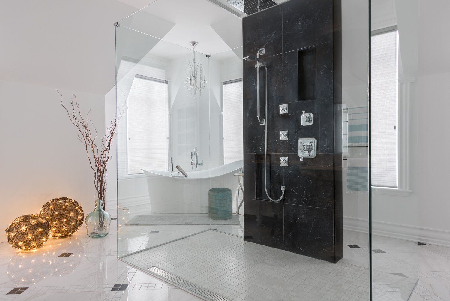 https://www.cuisiconcept.ca/wp-content/uploads/2018/01/SALLE-DE-BAINS-DES-MAITRES-5.jpg