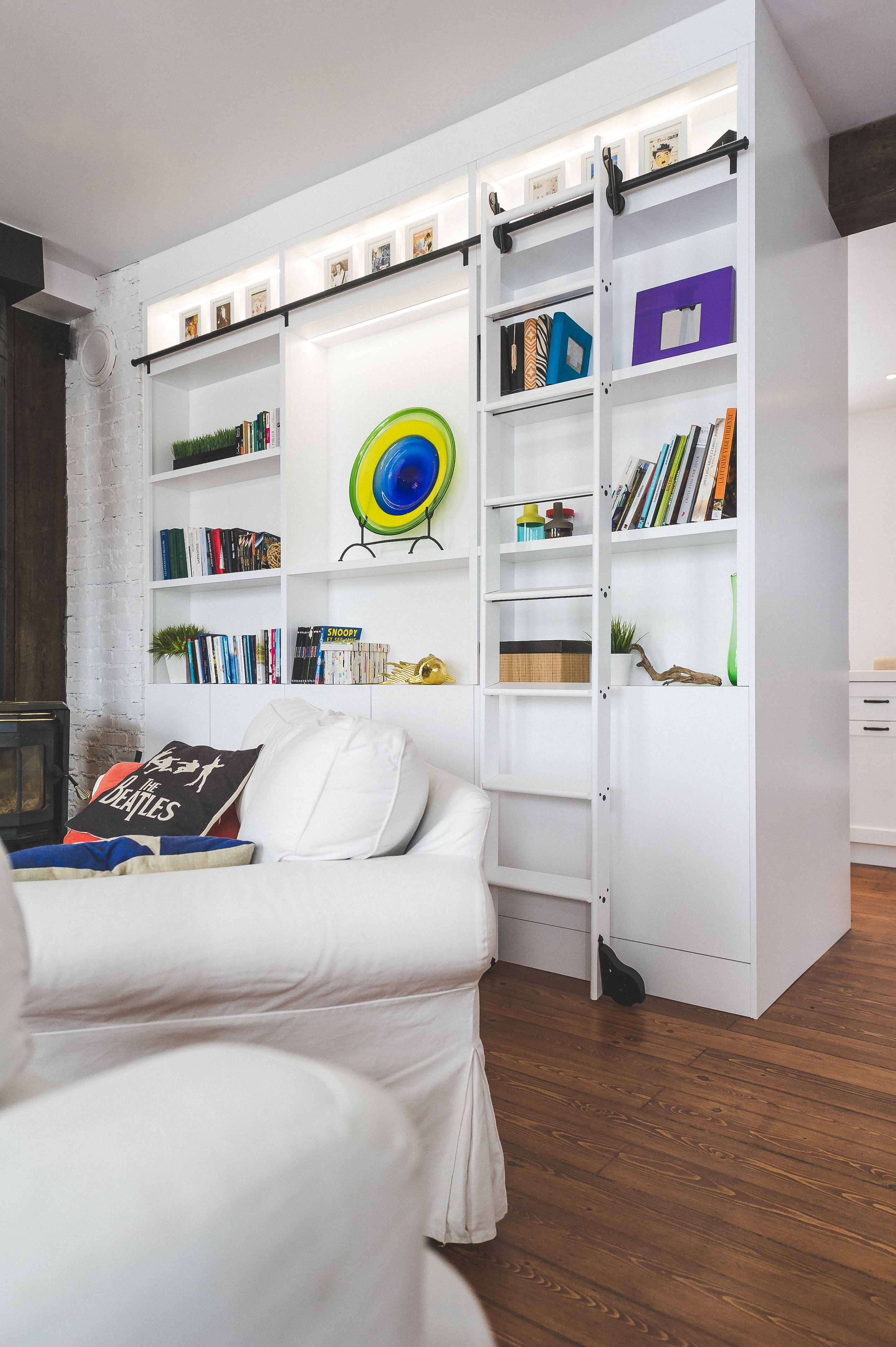 https://www.cuisiconcept.ca/wp-content/uploads/2018/01/mobilier-sur-mesure_bibliotheque-Cuisiconcept.jpg