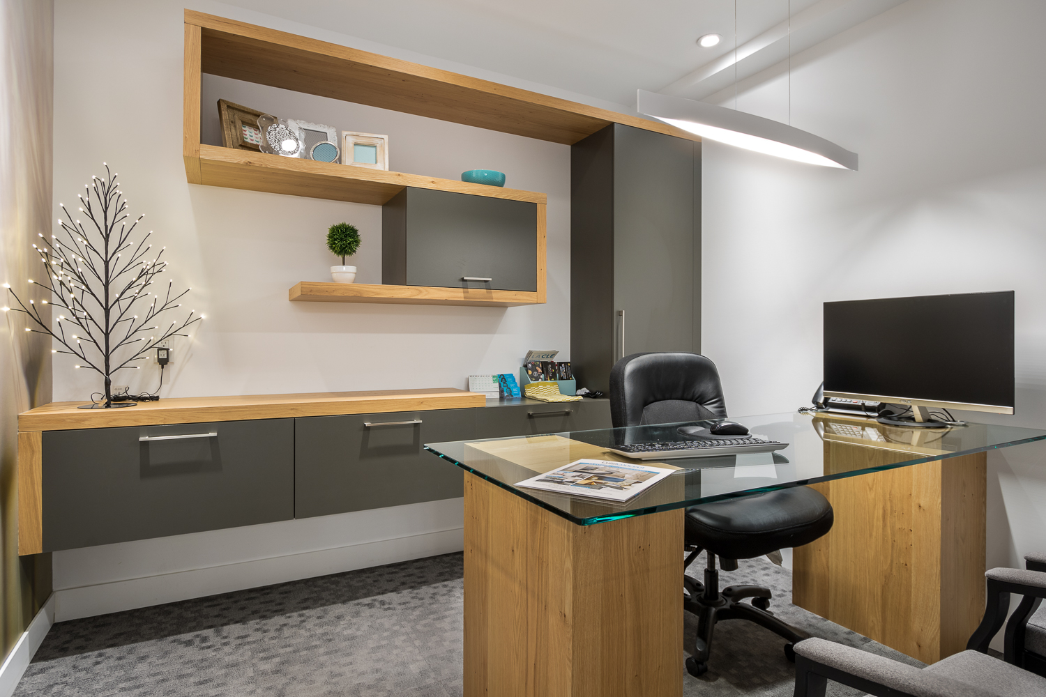 https://www.cuisiconcept.ca/wp-content/uploads/2018/02/Salle-de-montre-modèle-de-mobilier-de-bureau-cuisiconcept-38.jpg