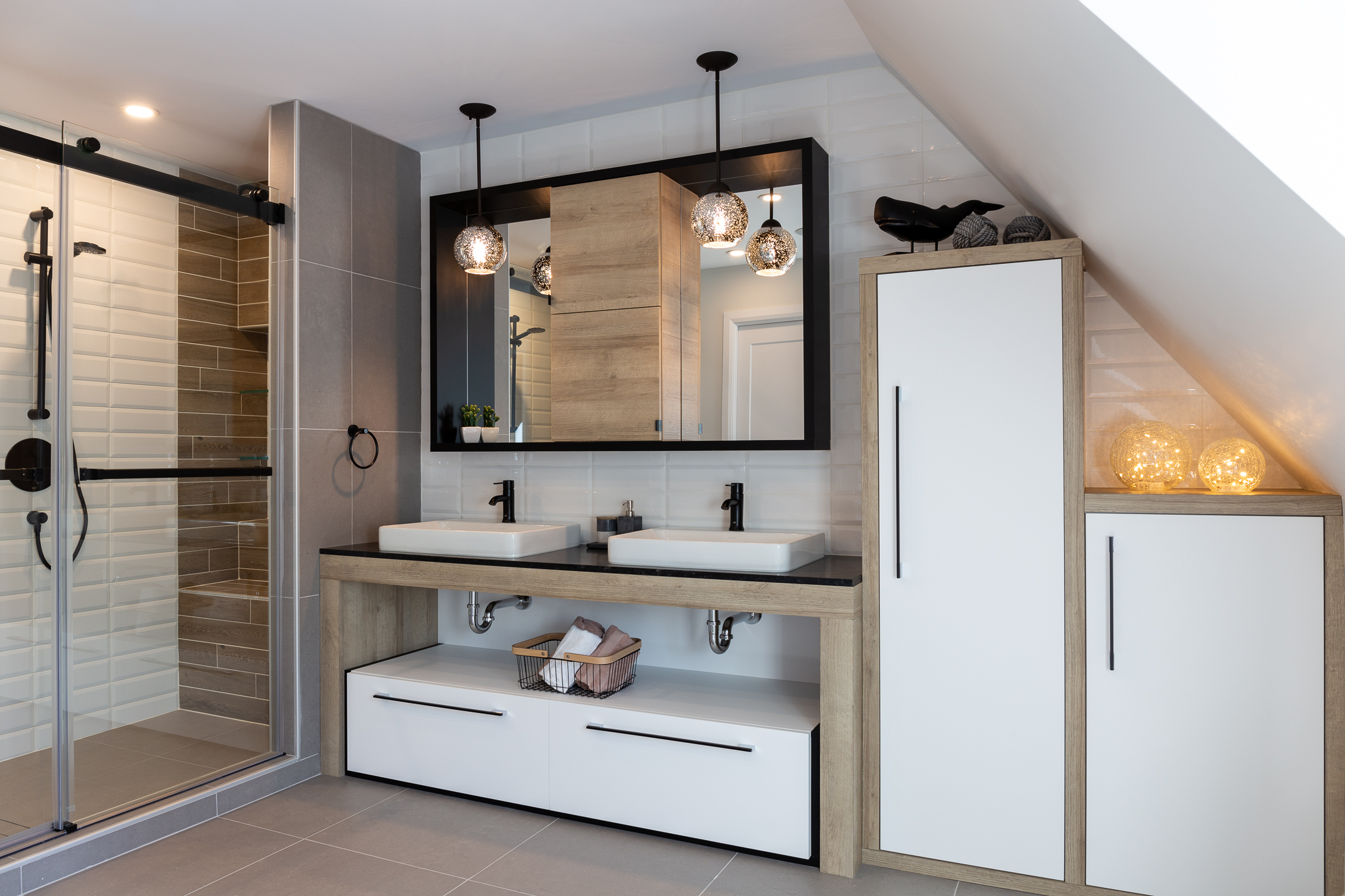 https://www.cuisiconcept.ca/wp-content/uploads/2018/10/SALLE-DE-BAINS-1.jpg