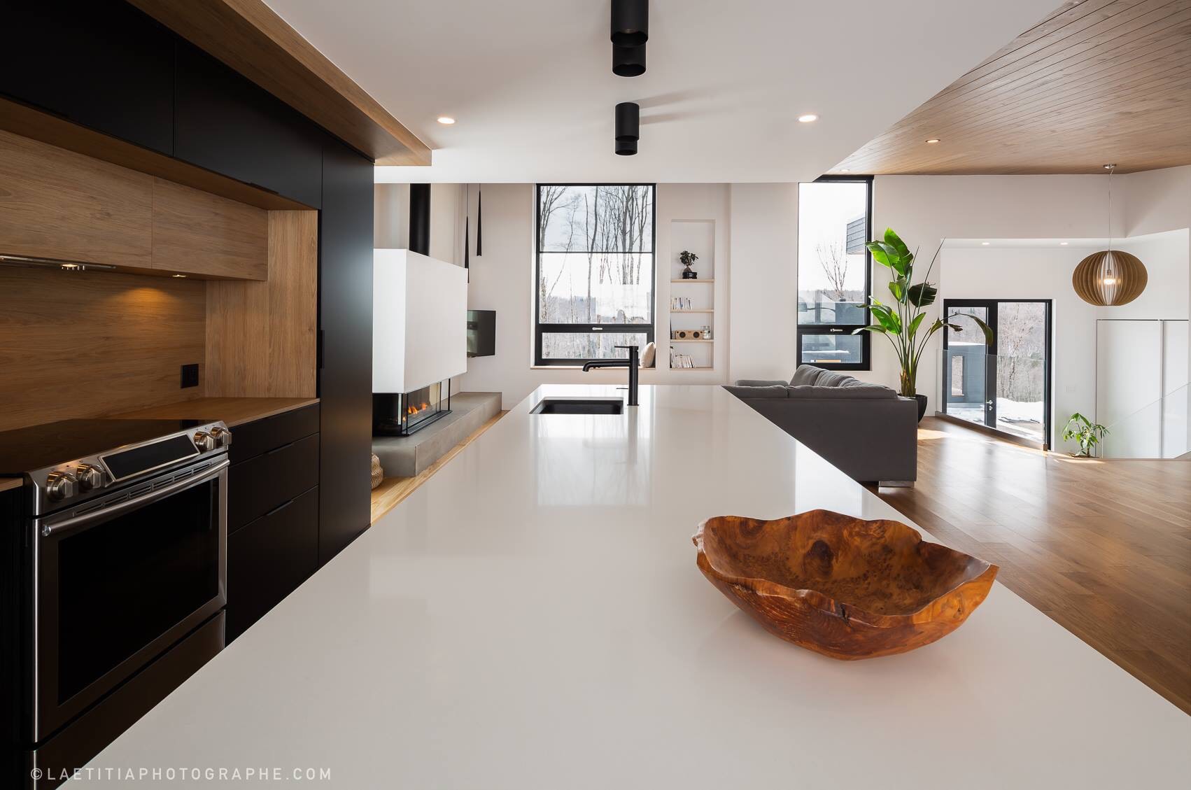 https://www.cuisiconcept.ca/wp-content/uploads/2018/10/vanessa-2.jpg