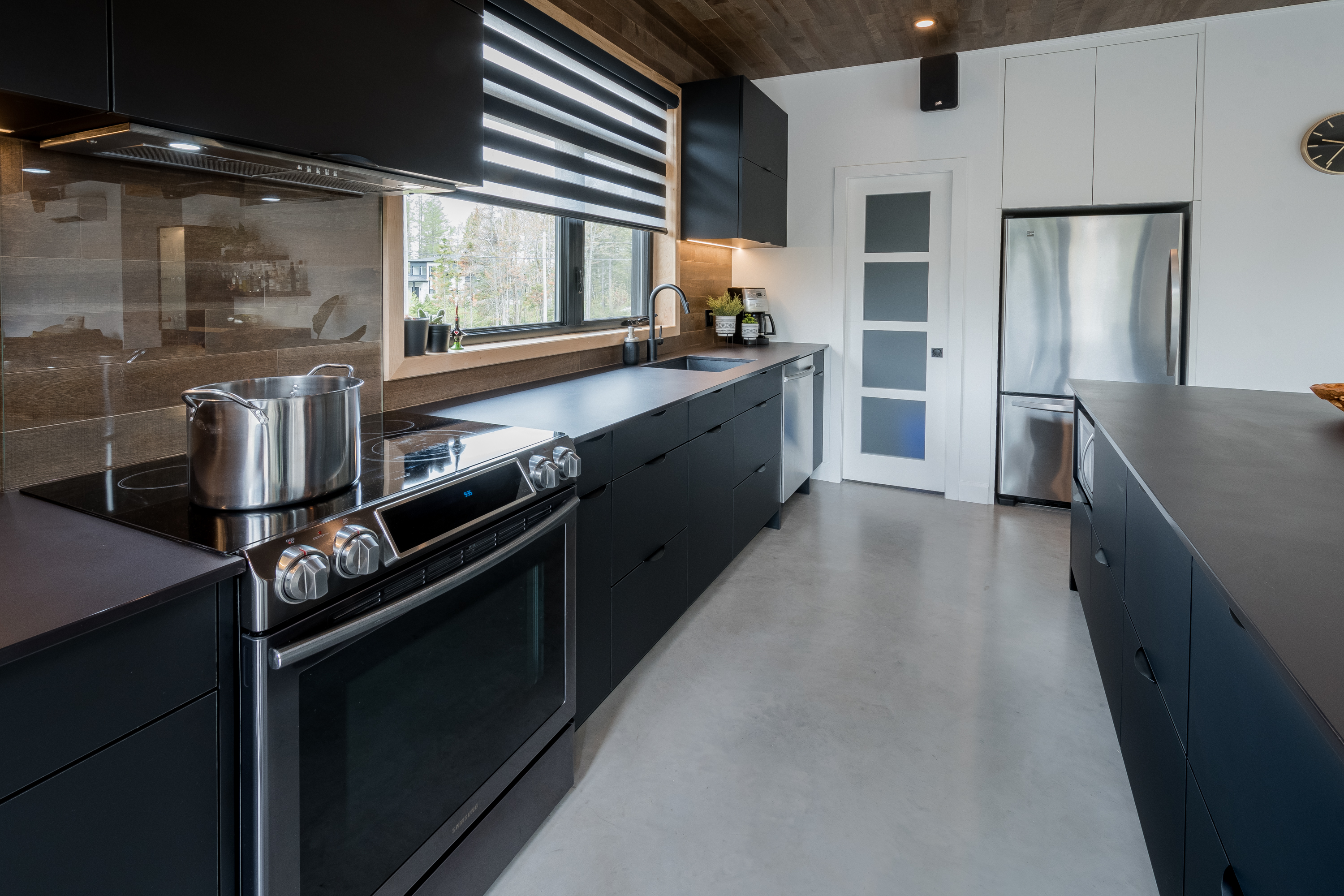 https://www.cuisiconcept.ca/wp-content/uploads/2019/12/20190529-CuisiConcept-19-rue-Beauregard-St-Apollinaire-006.jpg