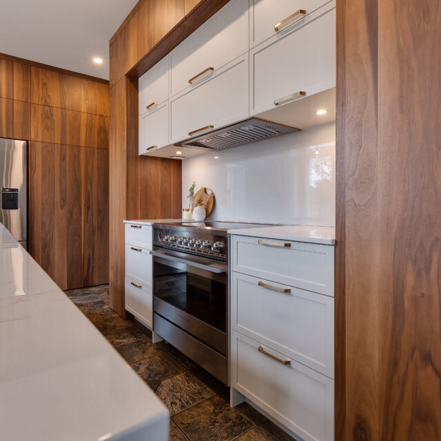 https://www.cuisiconcept.ca/wp-content/uploads/2022/01/Projet_StAppolinaire-2-640x640.jpg